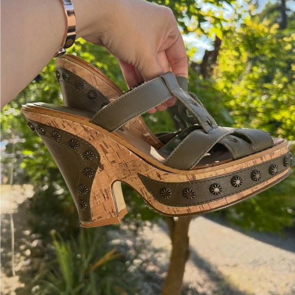 Zinc Olive Wedge Sandals with Cork Heel - Picture 6 of 8